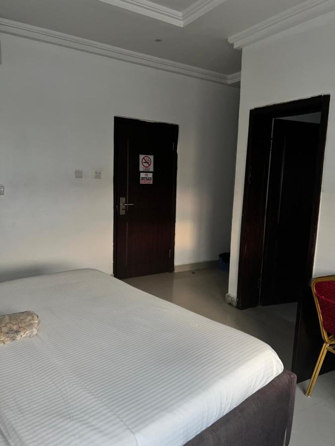 Grand Palazzo Hotel Gwarimpa アブジャ エクステリア 写真