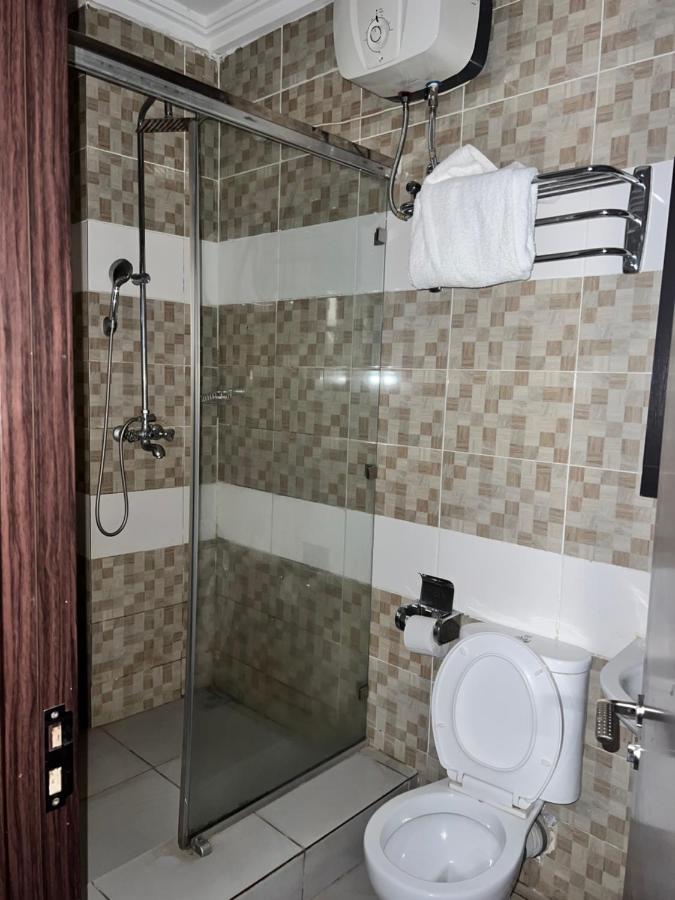 Grand Palazzo Hotel Gwarimpa アブジャ エクステリア 写真